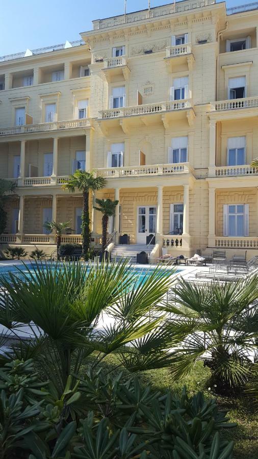 Apartment Greenhouse Opatija Eksteriør billede